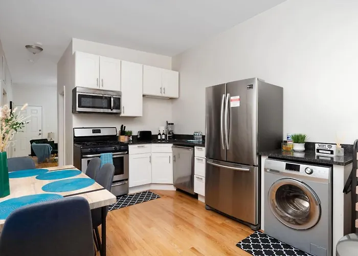 15 Mins Dt Humboldtpark Gem Sleeps 8 Freepark Chicago