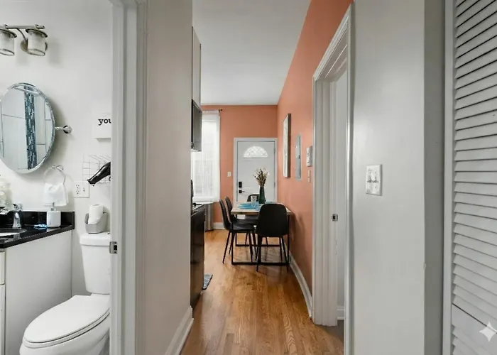 15 Mins Dt Humboldtpark Gem Sleeps 8 Freepark Chicago